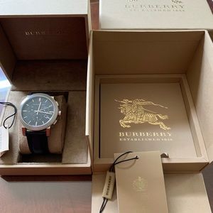 Men’s Burberry watch 42 mm. Like new